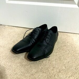 Men’s Black Lace-up Dress Shoes